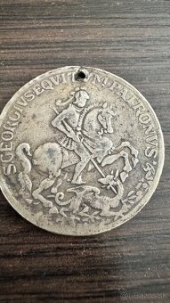 Zaujímavá poltoliarová svatojurská medaila - 4