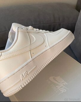 Biele nike air force 1 veľkosť 43 - 4