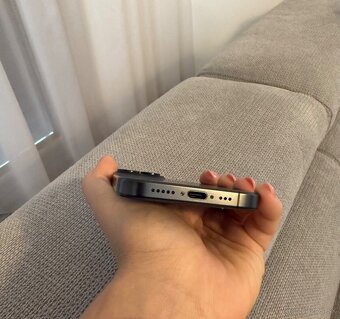 iPhone 15pro - 256GB - top stav - 4