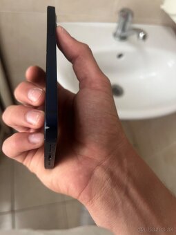 Iphone 12 - 4