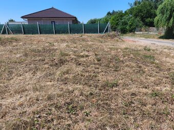 Predám pozemok v obci Žitavce 500m2. - 4