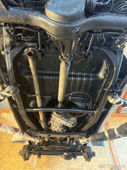 Predám Nissan Patrol y61 2.8 - 4