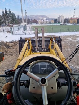 Komatsu wb 93 r5 - 4