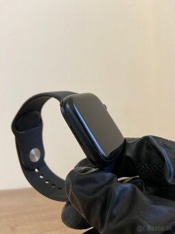 Apple watch 8 45mm GPS - 4