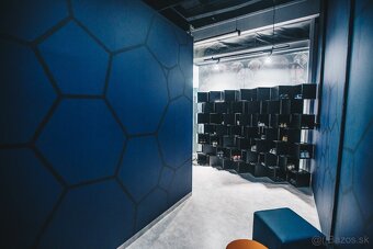 Biele skrinky do šatne, botník a lavičky - 4