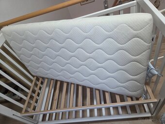 Postieľka s posuvnou bočnicou - 4