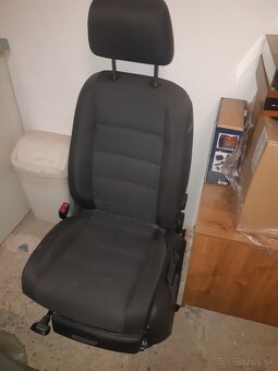Predam komplet sedacky VW Turan - 4