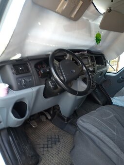 Predám Ford Transit 2,2 H2L2 - 4