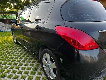 Predam Peugeout 308 - 4