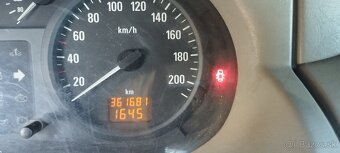 Opel vivaro 1.9 DTI - 4