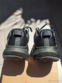 Altra FWD Via M - 4