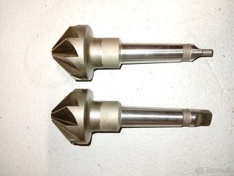 Záhlbník d 63 mm x 90° - Morse 3 - 4