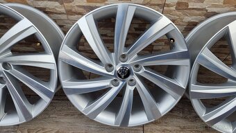 Predám originál ŠKODA PERSEUS elektrony/ 5x112 r18 et48 J7,5 - 4