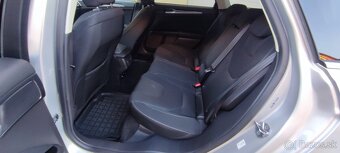Ford Mondeo Combi 2.0 TDCi EcoBlue Titanium A/T Odpočet DPH: - 4
