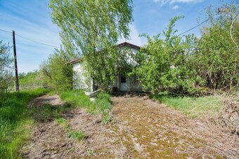 Na predaj poľnohospodársky objekt s pozemkom o výmere 32 875 - 4