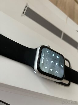 Apple Watch 4 44mm - 4