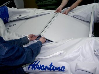 Nafukovací čln ADVENTURE T-320K - 4