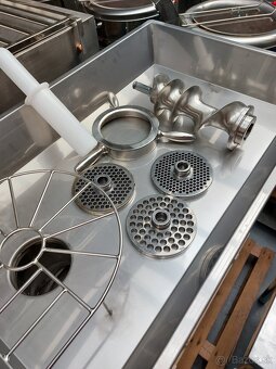 Mlynček na mäso 42 Mäsiarský vlček rezačka mäsa 42 - 4