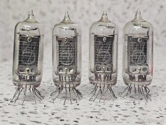 4x ZM1082T / NIXIE DIGITRON / TESLA ZM 1082T - 4