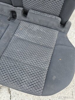 Predám sedačky Volkswagen Golf 6 hatchback - 4