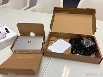 Turris Omnia WiFi 6, silver - 4