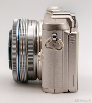 Olympus PEN E-PL8 // Olympus M. Zuiko 14-42 - 4