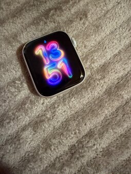 Apple Watch SE 44mm - 4