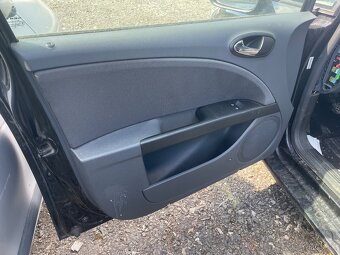 Rozpredám Seat Leon 1.9tdi 77kw - 4