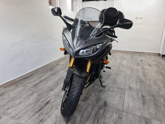 Yamaha Fazer 8 - 4