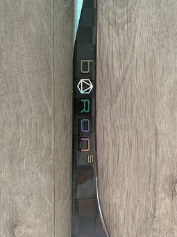 Predám hokejku Bauer Proto R JUNIOR - 4