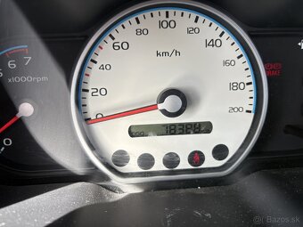 PREDÁM HYUNDAI i10 78.000 km - 4