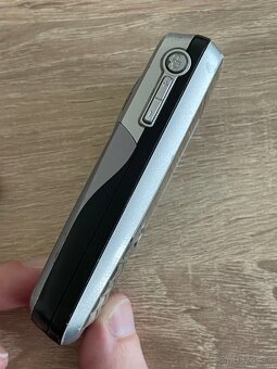 Sony Ericsson K700i - 4