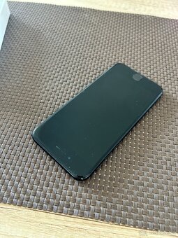 iPhone SE 64GB - 4