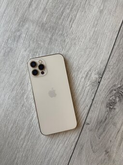 Predám iPhone 12 Pro – 128 GB ZLATÝ – TOP stav - 4