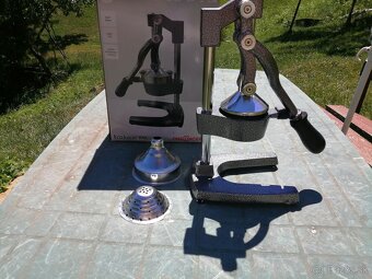 predám mechanický lis pomarančov/citronov/grepov/limetky - 4