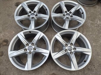 5x112 r18 ET39 x 8J elektróny originál AUDI - 4