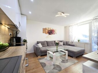 Moderný 2,5-izb byt 50m² + Loggia, CENTRUM-JUH, Južná trieda - 4