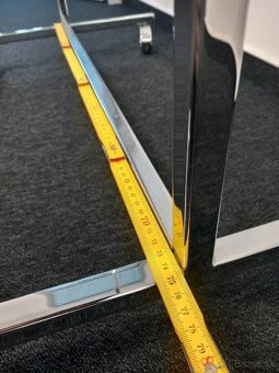 stojan na vešiaky na kolieskach  – položka 47- 50 - 4