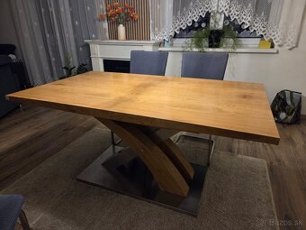 Stôl a 4 stoličky - 4