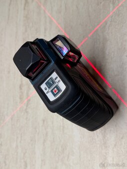 Bosch GLL 3-80 C – čiarový laser 3× 360° - 4