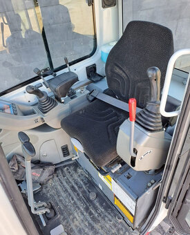 TAKEUCHI TB216 DIESEL - 4