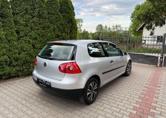 Volkswagen Golf 1,4i klima , Dobrý stav benzín manuál 55 kw - 4
