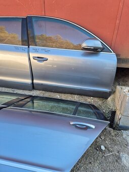 Predám bočné dvere pre Škoda Superb 2 II 9157 - 4