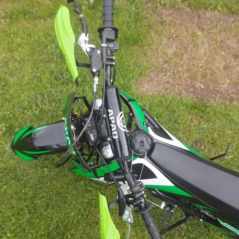 Predám nový cross Apaq 125ccm na kolesách 17/14 - 4