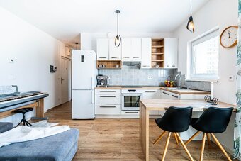 PREDAJ:menší 2-izbový byt, Košice–Nová Terasa, ul.Strážovská - 4