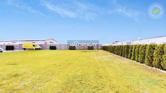 HALO reality - Predaj, priemyselný pozemok 650 m2 Moravský - 4