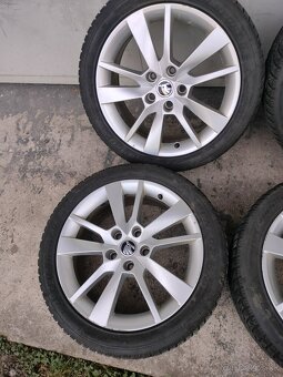 ❄️zimne 4ks alu disky orig. Skoda 5x112 R17 6mm 225/45 R17 - 4