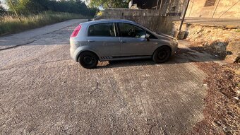 fiat punto 2009 - 4