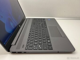 HP 250 G9 15.6" i7-1255U/32GB/256GB/FHD/TN/ZAR10m - 4