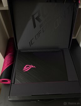 ASUS ROG Strix G512L - 4